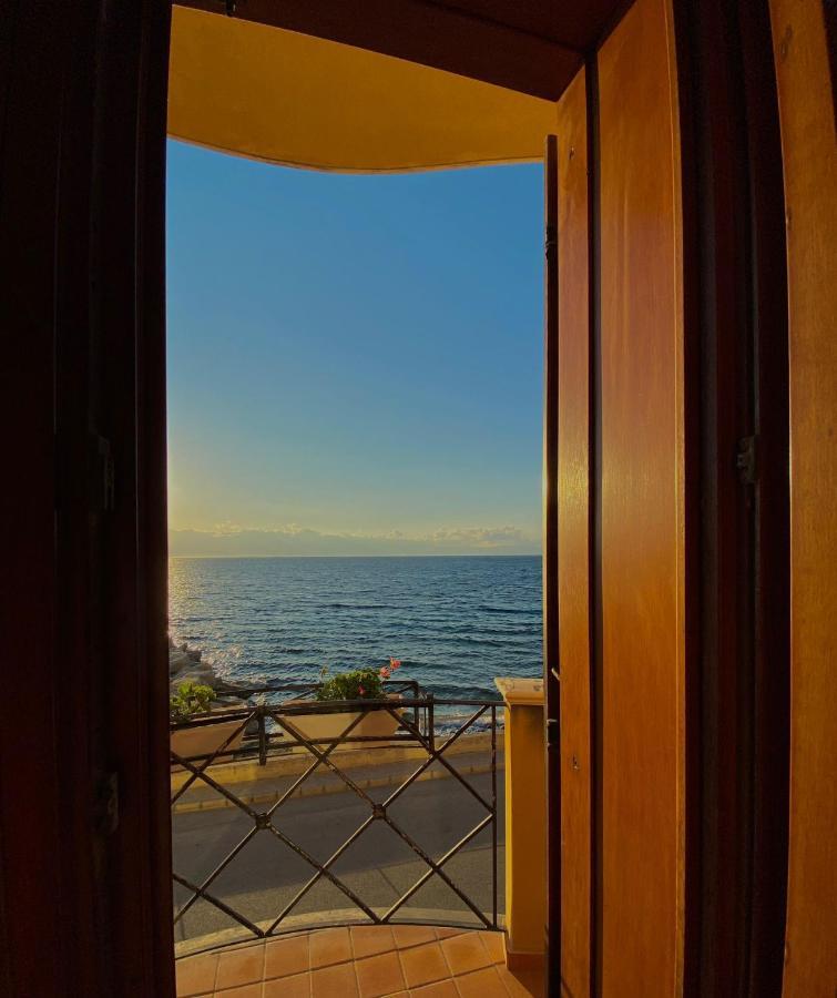 Hotel La Lampara Ρέτζιο ντι Καλάμπρια Εξωτερικό φωτογραφία