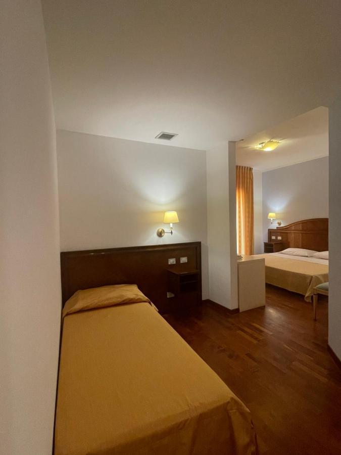 Hotel La Lampara Ρέτζιο ντι Καλάμπρια Εξωτερικό φωτογραφία