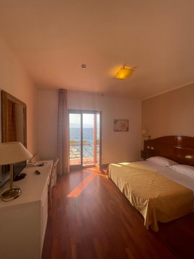 Hotel La Lampara Ρέτζιο ντι Καλάμπρια Εξωτερικό φωτογραφία